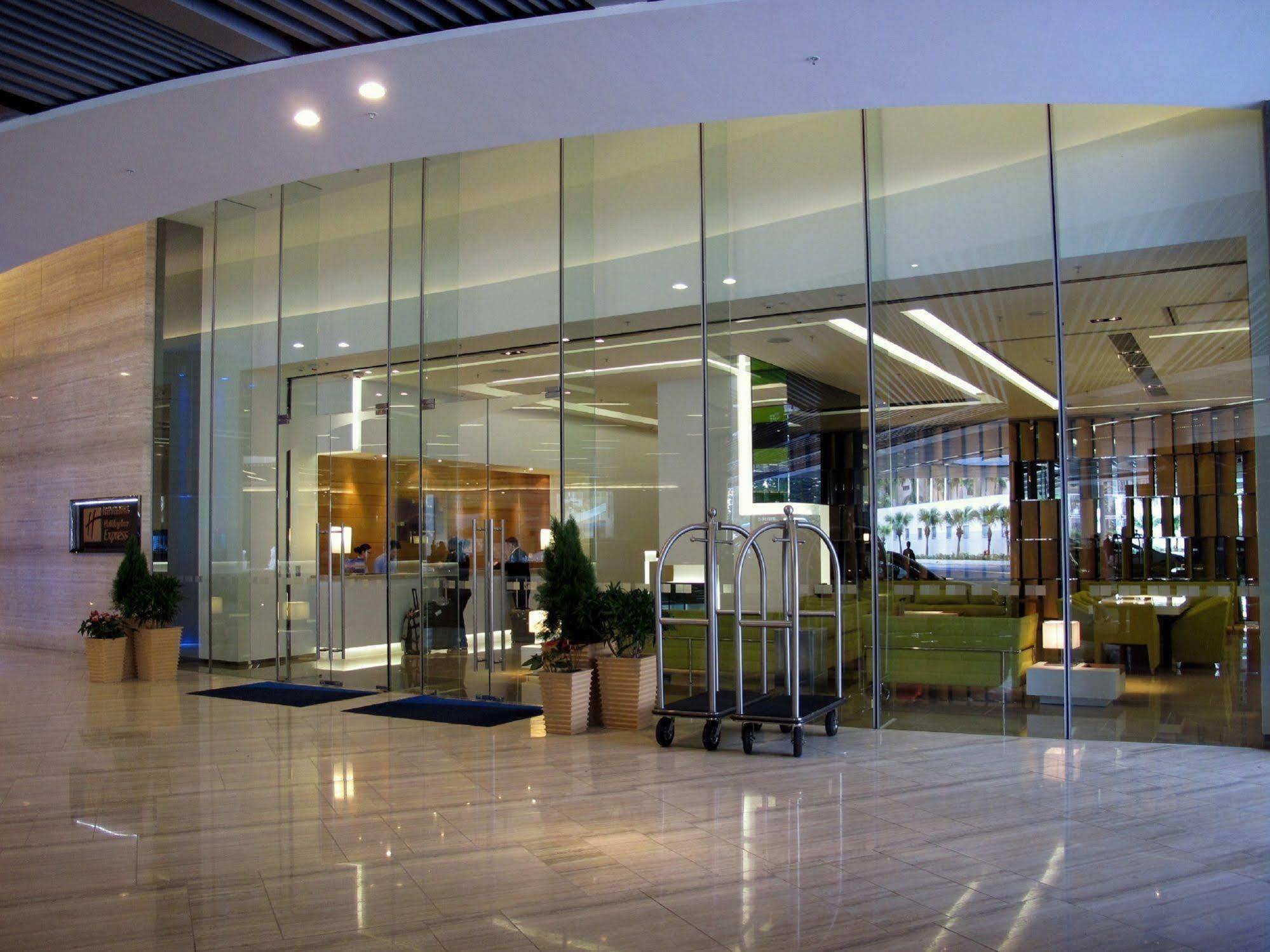 Holiday Inn Express Hong Kong Kowloon East, An Ihg Hotel المظهر الخارجي الصورة